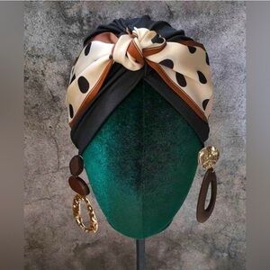 ✨NEW ✨Rare Unique 2 piece Polka Dot Turban Gold Accents bow scarf wrap